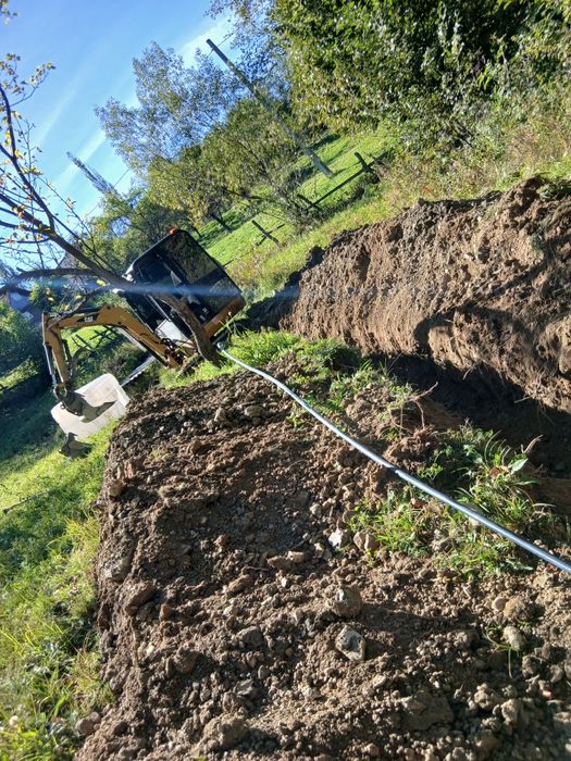 De inchiriat excavator