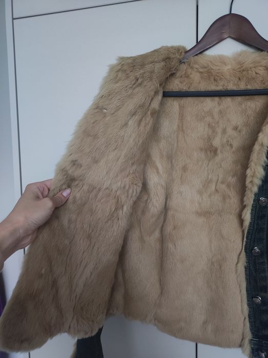 Яке с естествен косъм