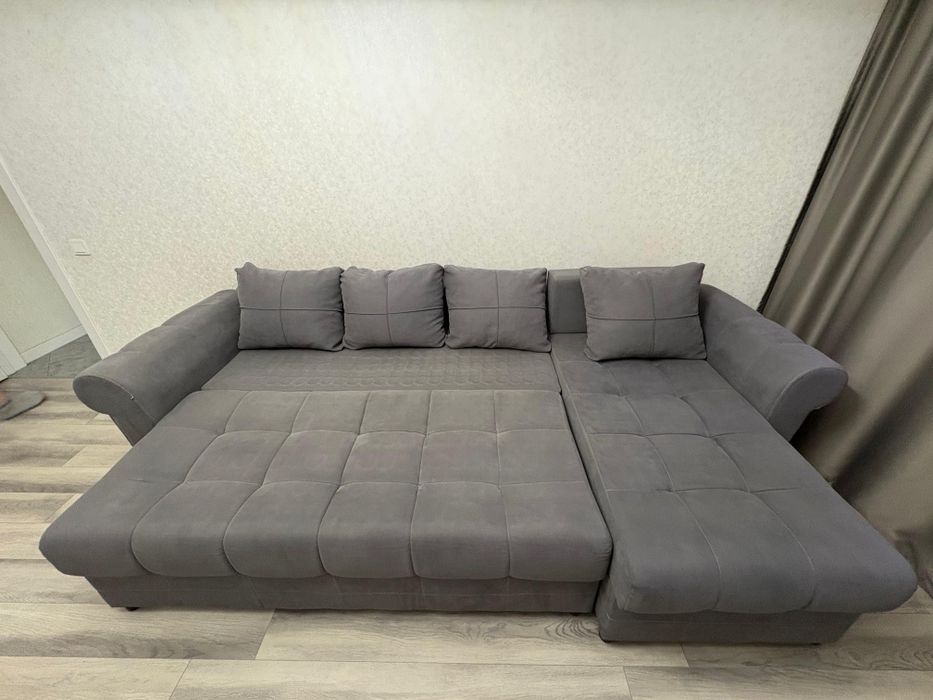Продаю угловой диван
