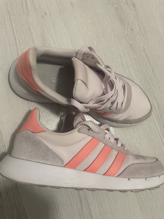 Adidasi Adidas marime 37,5