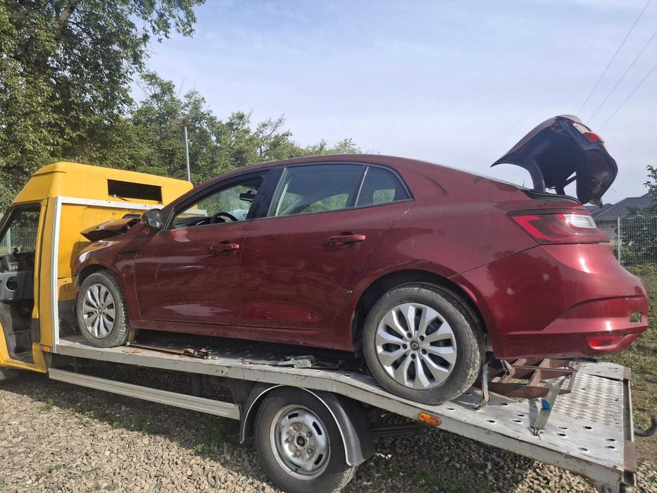 Dezmembrez Renault Megane 4 Sedan Facelift 1.3 TCE H5H-E4 140cp 3400km