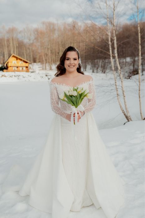 Vând rochie de mireasă