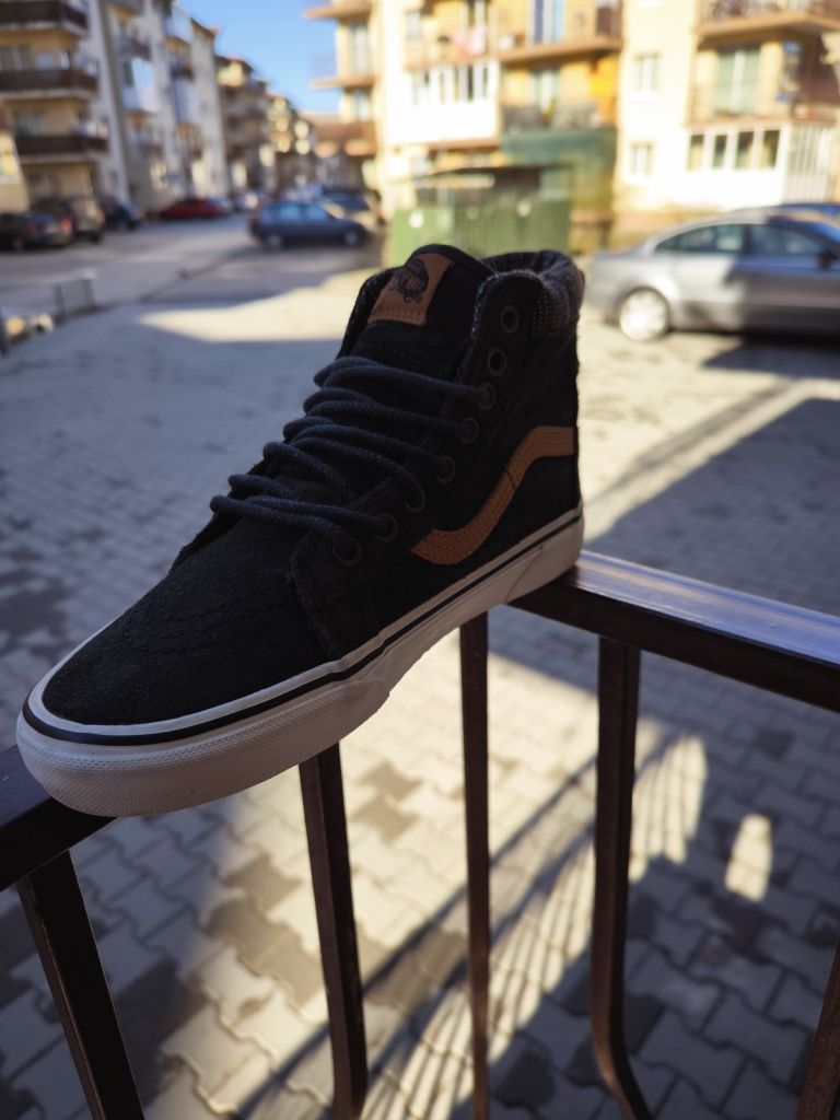 Preț fix ,Bascheți Vans din piele naturala Nr38 Int24cm nu Nike Adidas