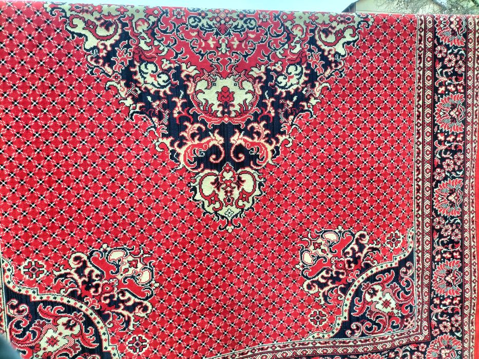 Covor persan sintetic