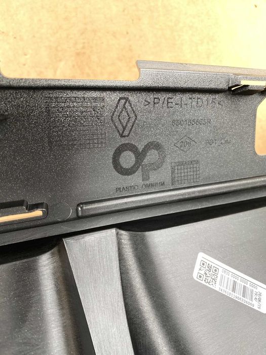 Spoiler inferior bara spate nou Renault Megane 4 hatchback gt line