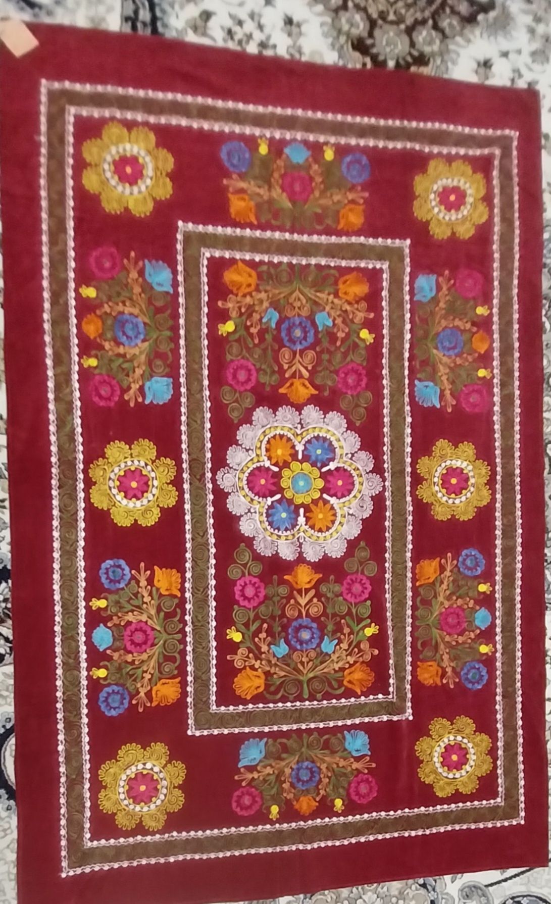 Palak  zardevol  sotiladi.