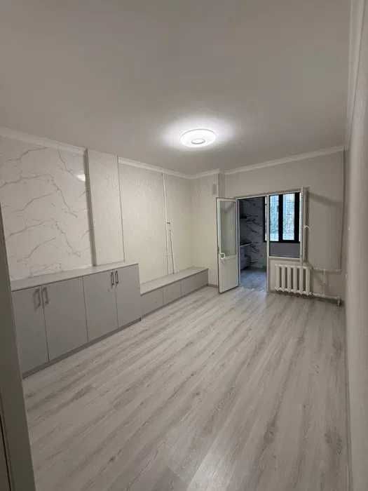 Продается 3х комнатная квартира,Район Сергели 7,метро 3 я станция,0837