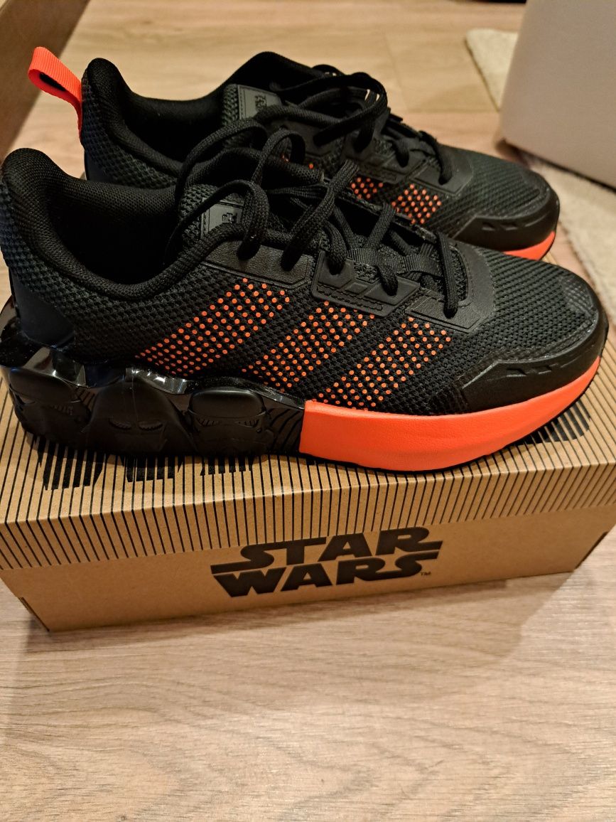 Оригинални маратонки Adidas
