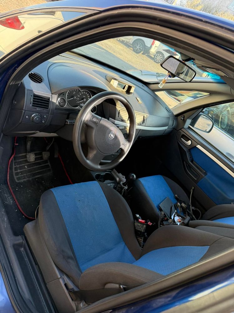 Opel meriva на части