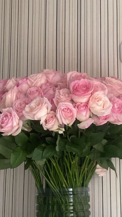 Продам букет из 101 розы.