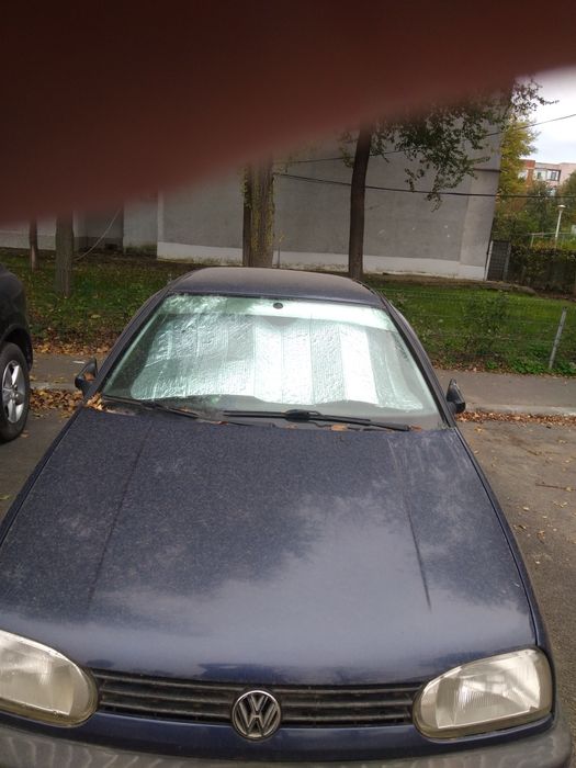 Vand golf 3 din 1994 1600 cp 75 KW benzina 210000 km