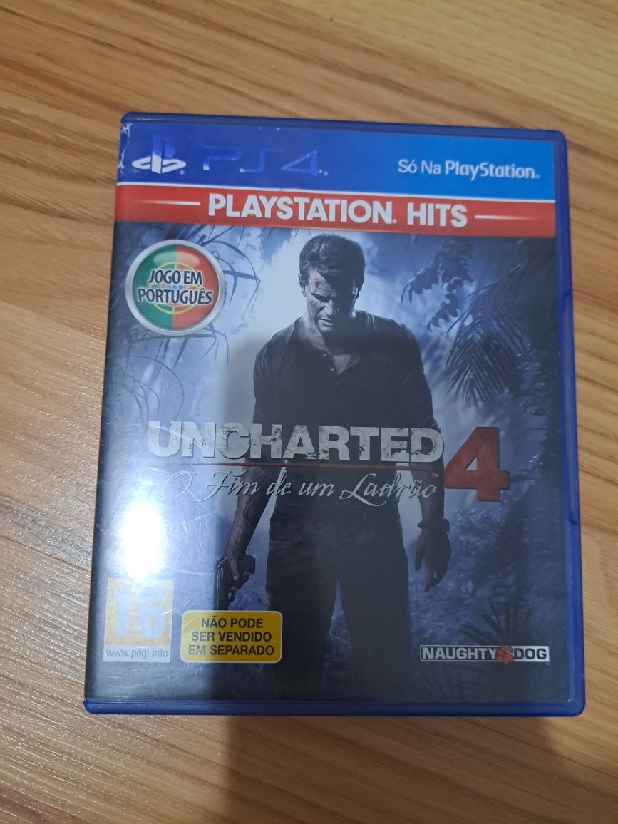 Vând jocul uncharted 4 pentru ps4 și ps5