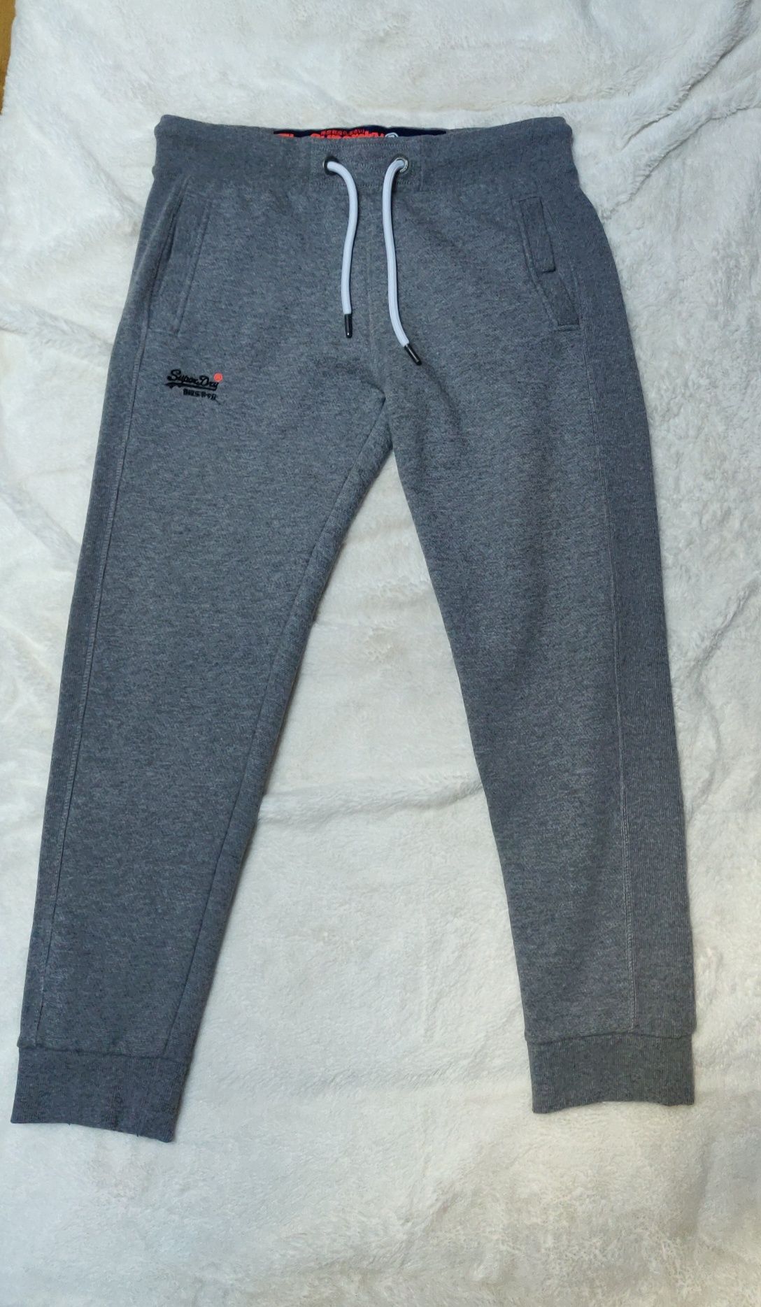 Set hanorac pantaloni SuperDry