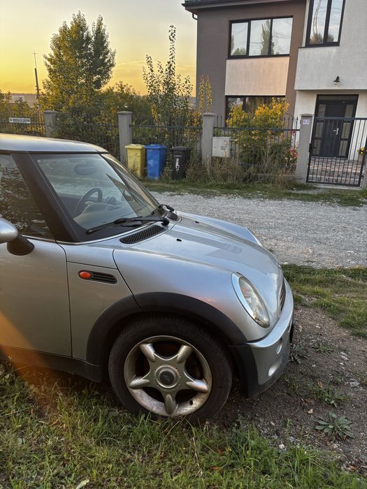 Mini One R50 - Necesita Reparatii