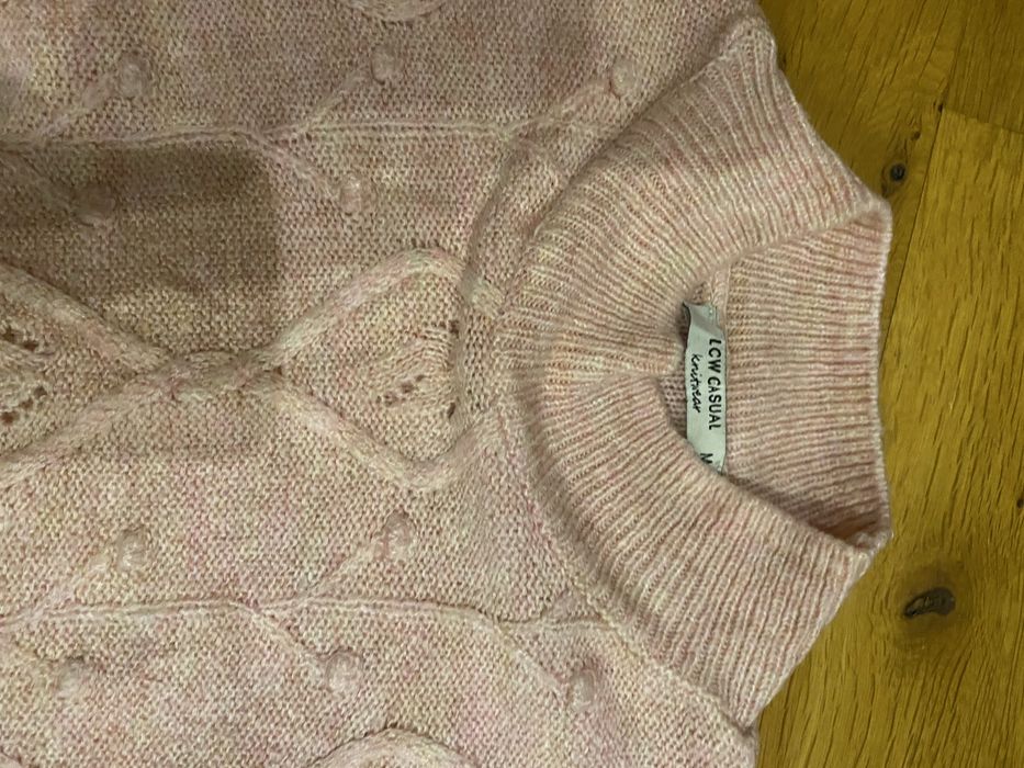 Стилни и практични пуловери