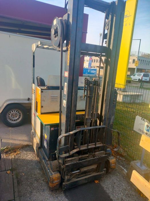 Stivuitor electric Komatsu