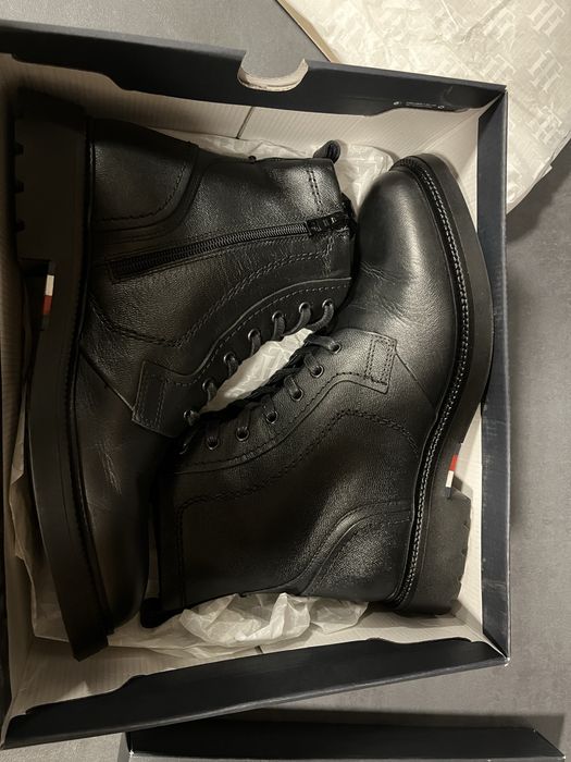 обувки Tommy Hilfiger