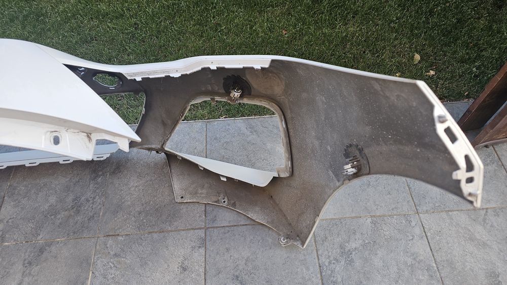 bara fata BMW seria 2 f44 2021