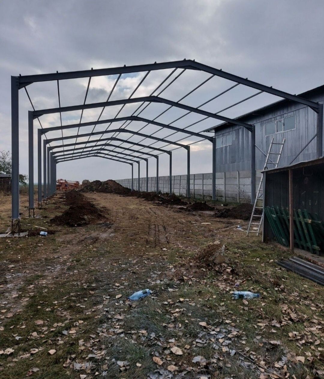 Vindem hale de 8x12m, 10x20m, 10x32x4m sau alte dimensiuni la comandă