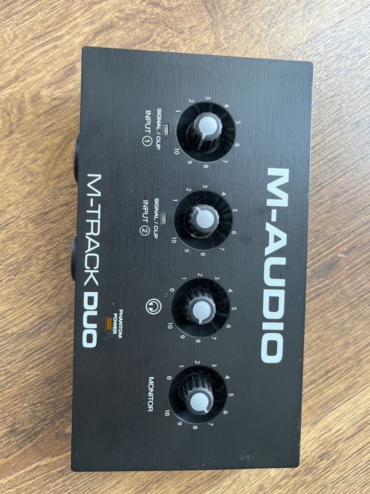 студиен микрофон RØDE NT1 – комплект