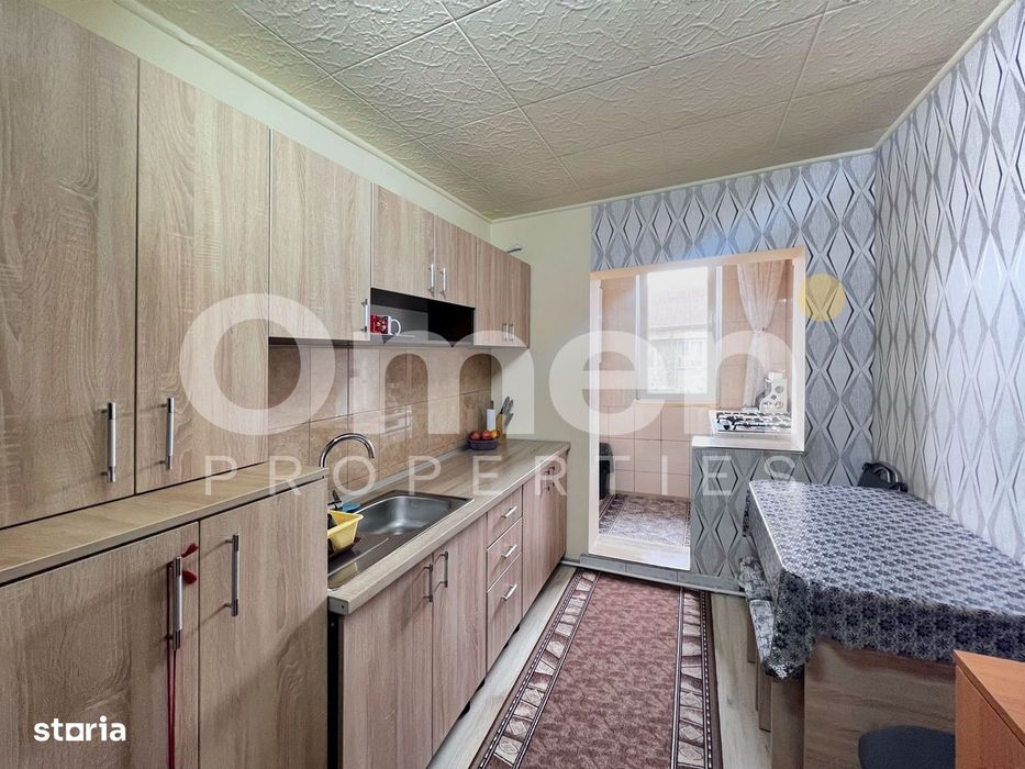 Vând apartament 3 camere.
