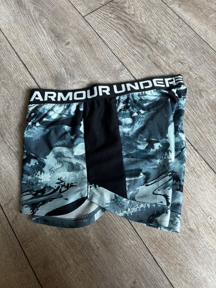 Шорти Under Armour детски L