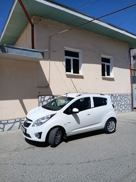 Spark yili 2014 xali alo 2 ta joyida kraskasi bor benzen gaz kurmagan