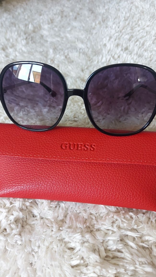 Слънчеви очила Guess