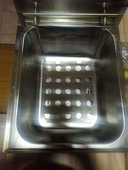 Фритюрница новая