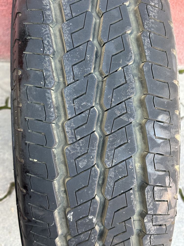 225/70 R 15C Continental