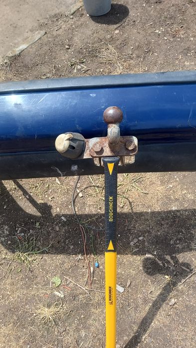 Теглич с броня за фолксваген пасат б4