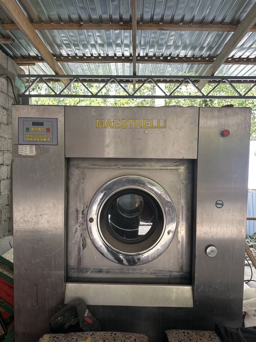 Продам промышленную стиральную машину Maestrelli
