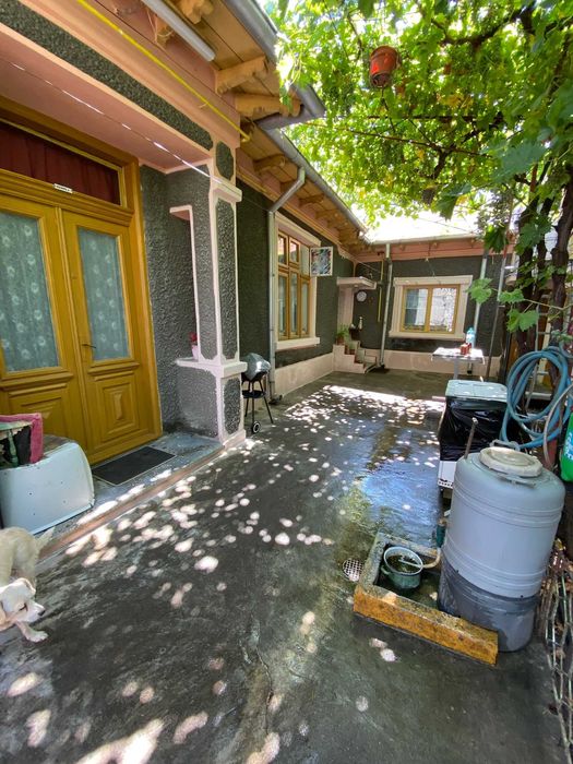 Vand casa, str. Rosiorilor, Braila, 214mp