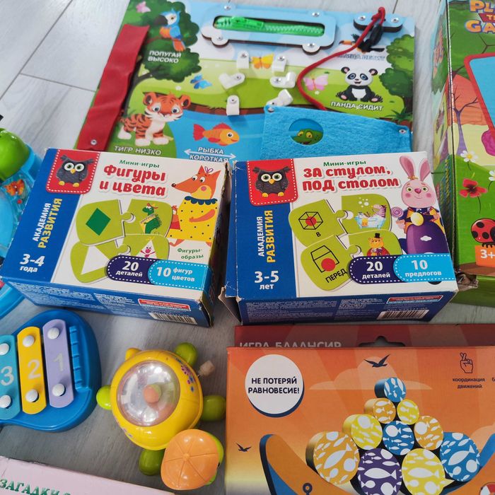 Развивашки и книжки для детей весь набор за 5000тг.