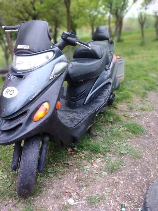 Vand, kymco dink 150 CC (a se citi descrierea)