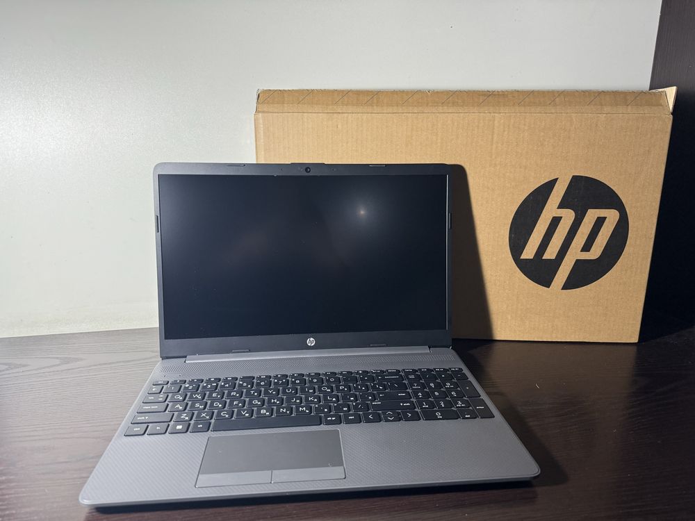 HP 255 G8 / AMD R5-5500u / 8 /256 / Full Hd Ips