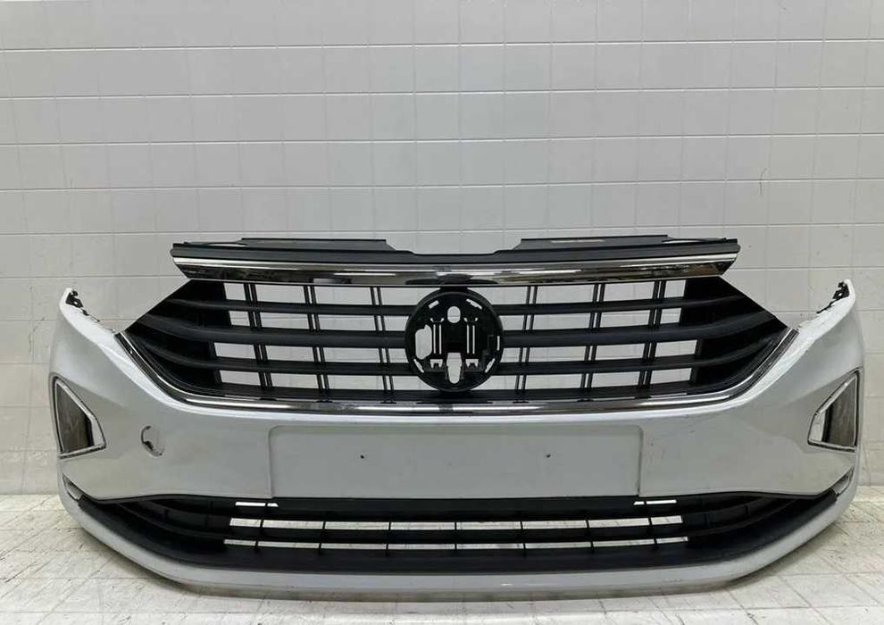 Бампер передний в цвет крашеный Volkswagen Polo