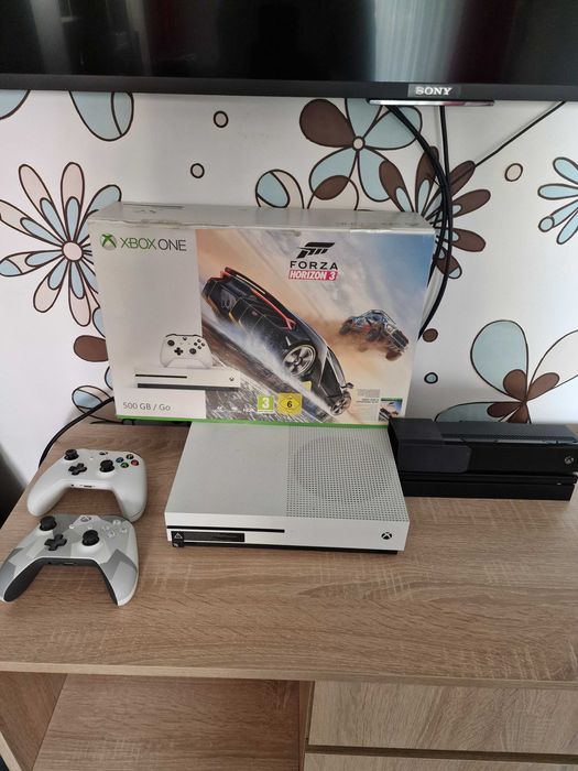 Vand Xbox One S+Kinnect+18 jocuri+2 console