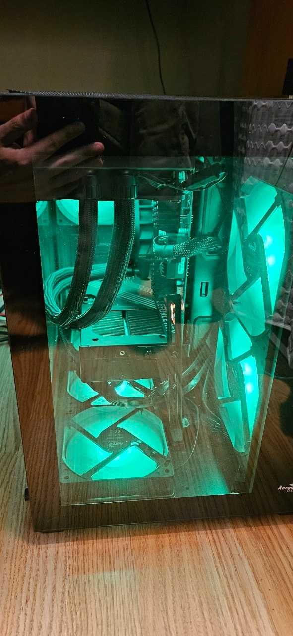 Gaming PC RTX 4080SUPER 16GB, 32GB DDR4 RAM, RYZEN 7 5700X3D 8Core CPU