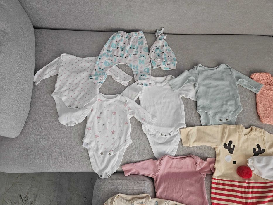 Лот от 23 части за новородево момиче