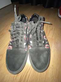 Adidasi vans marime 43