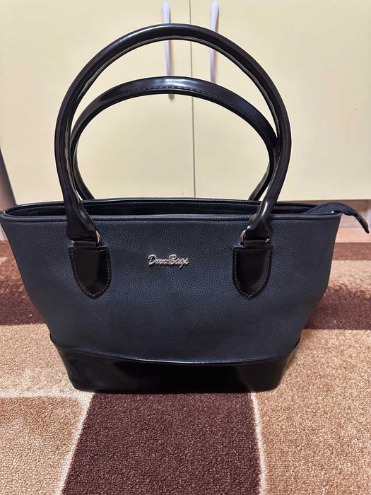 Дамска     чанта