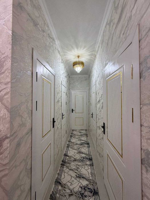 Vagzal hududida kvartira zudlik bilan sotiladi!