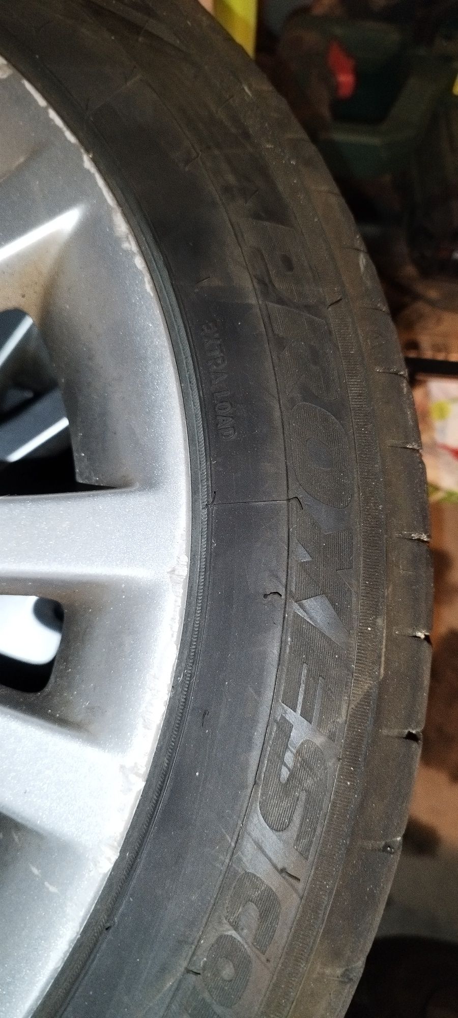 Джанти Рено 17"с 2 перфектни летни гуми