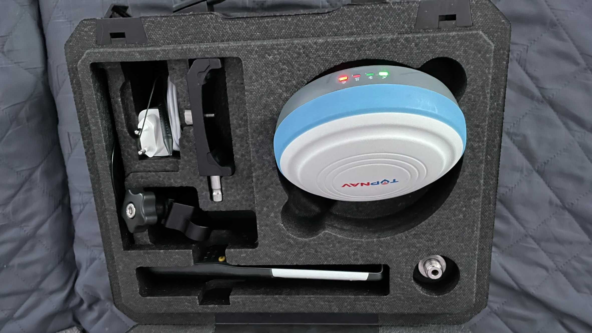 Sistem TOPNAV T300 GNSS Gnss 1408 canale GPS RTK cu IMU 60gr.