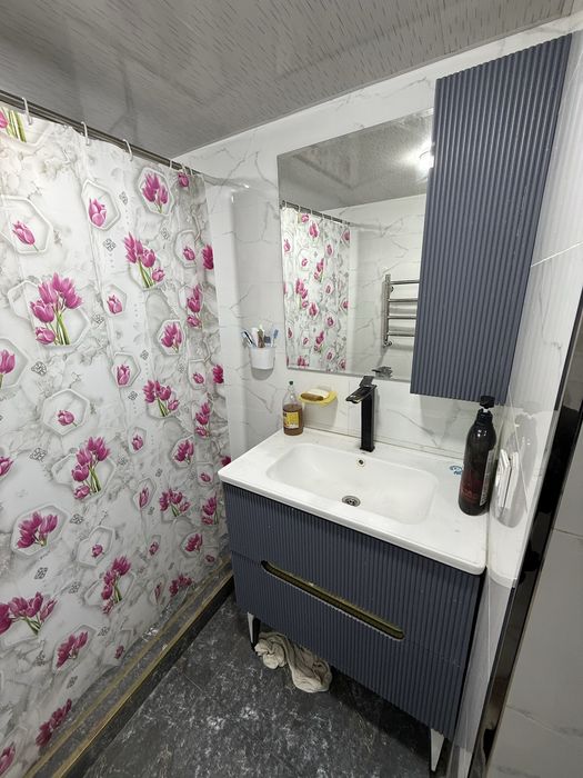 Hovli sotiladi 1.4 sotok