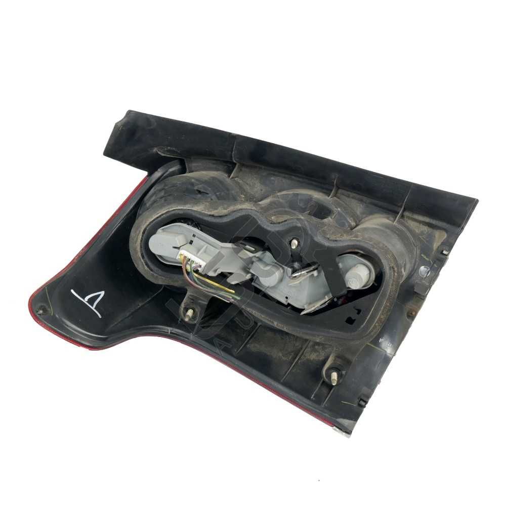 Десен стоп Toyota Avensis II 2003-2009 ID: 144846