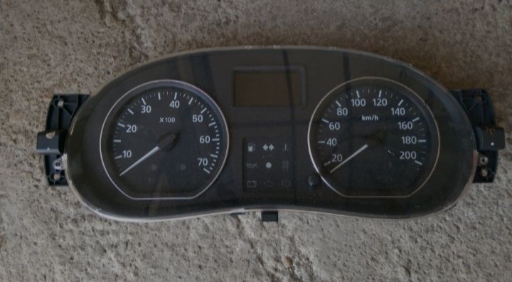 Ceasuri de bord Dacia Sandero benzina