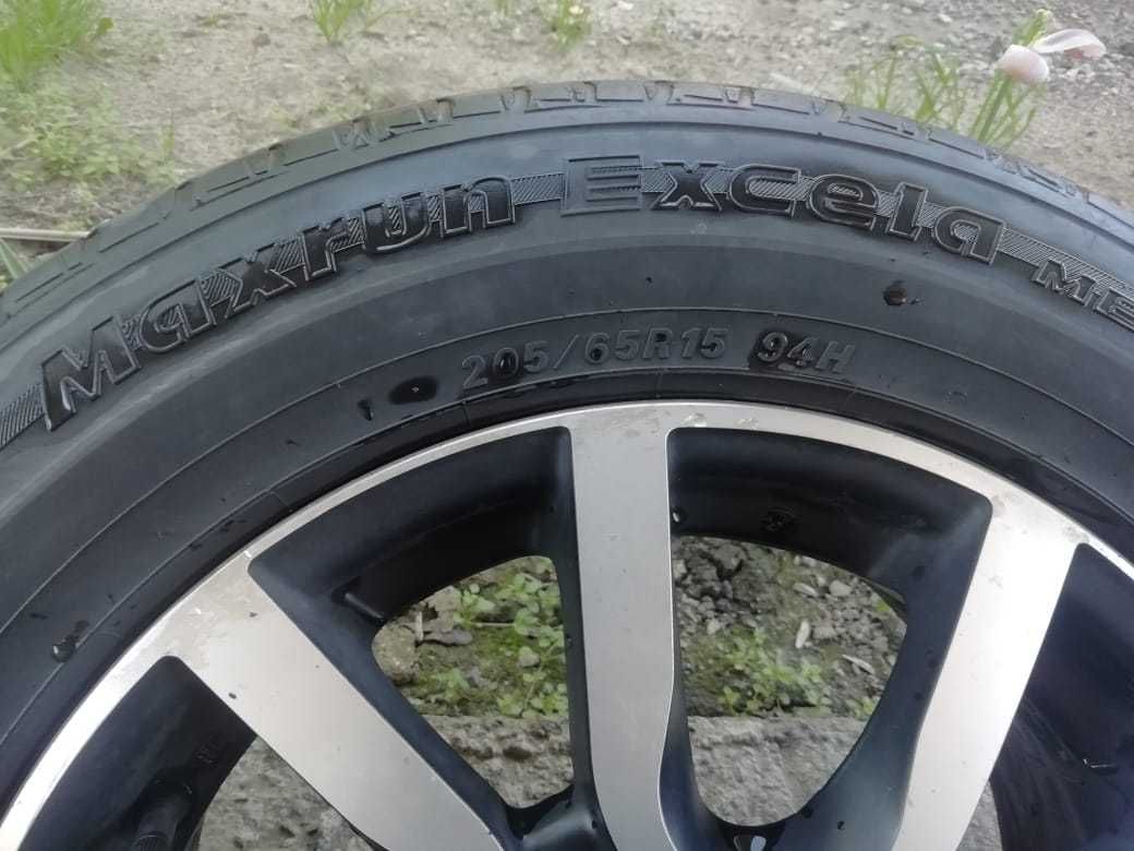 Шины 205/65R15 с дисками