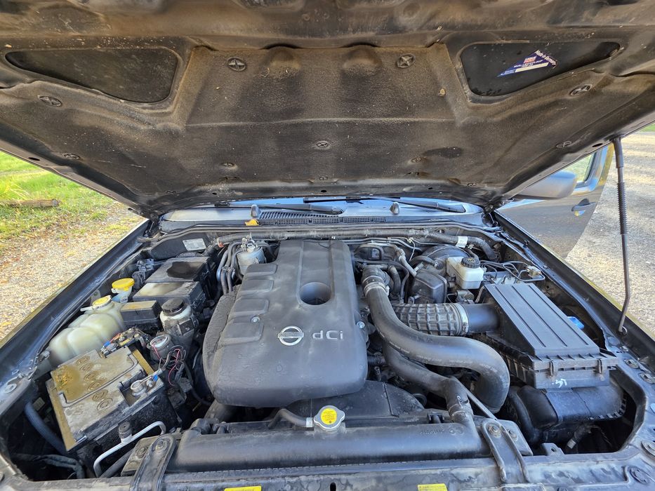 Nissan Navara 2.5 autoutilitara